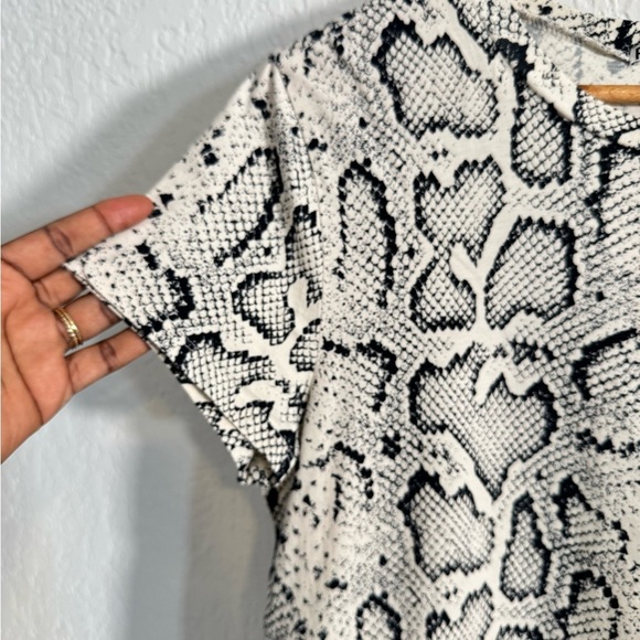 Pam & Gela Python Snake Print 100% Cotton Shirt - Picture 6 of 7